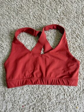 Women's Red Seamless Cross-Back sports bra